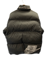 シュプリーム SUPREME Supreme × NIKE reversible puffy jacket Down Jacket ダウン アウター ナイキ コラボ 21SS 刺繍ロゴ 黒 ブラック ワッペン リバーシブル ジャケット ロゴ ブラック Sサイズ 101MT-386