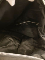 ヨウジ ヤマモト YOHJIYAMAMOTO discord yohji yamamoto ディスコード トライアングルショルダー Triangle shoulder 20AW DR-138-054 ブラック系 黒 Made in JAPAN 日本製 バッグ メンズバッグ バックパック・リュック 無地 ブラック 101bag-112
