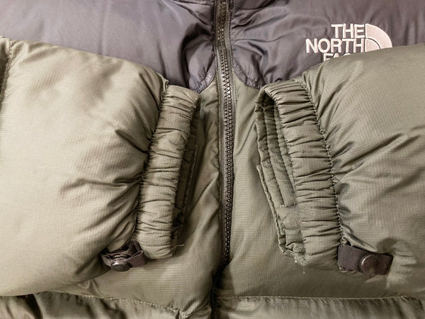 ノースフェイス THE NORTH FACE ヌプシジャケット ダウンジャケット NORTH FACE Nuptse Jacket ダウン アウター ブラック系 黒 カーキ系 刺繍 ロゴ  ND91841 ジャケット ロゴ ブラック LLサイズ 101MT-893