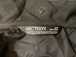 アークテリクス ARC'TERYX Incendo Hoody MEN'S インセンド フーディー メンズ ライトシェル ジャケット ブラック系 黒 ロゴ プリント 11625-7-SS005689 ジャケット ワンポイント ブラック Sサイズ 101MT-1017