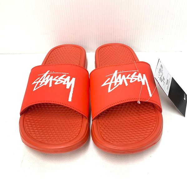 【中古】ステューシー STUSSY ナイキ ベナッシ スライド NIKE BENASSI  CW2787-600 メンズ靴 サンダル スポーツサンダル ロゴ レッド 201-shoes467